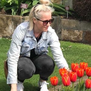 Meet your Posher, Polly